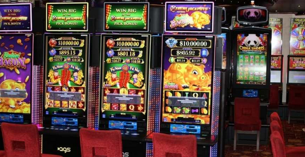 Slot machine volatility